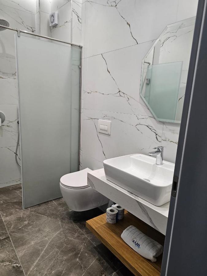 Kaan Hotel Radhimë Exteriér fotografie